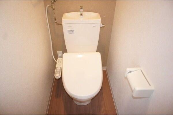 札幌市東区北二十条東14丁目のマンション(トイレ)