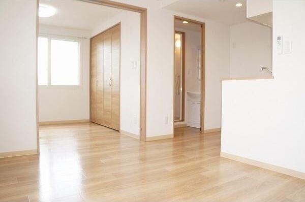 札幌市西区発寒一条3丁目のマンション(リビング)