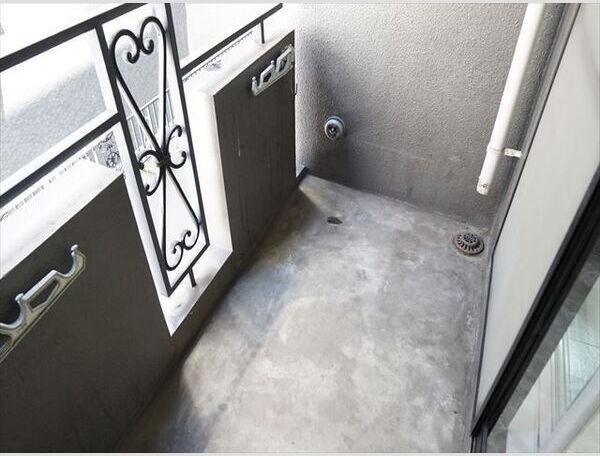 札幌市中央区南九条西6丁目のマンション(バルコニー)