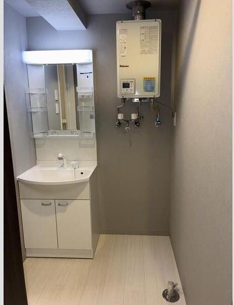 札幌市豊平区平岸四条2丁目のマンション(洗面台・洗面所)