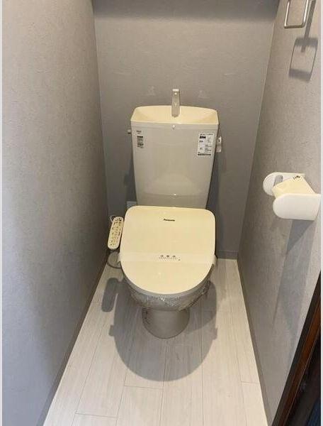 札幌市豊平区平岸四条2丁目のマンション(トイレ)