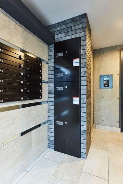 札幌市中央区北五条西22丁目のマンション(エントランス)