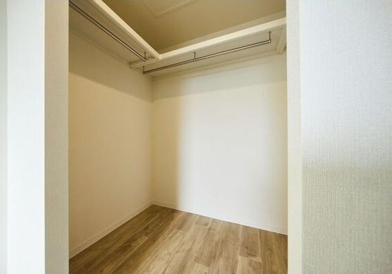 札幌市中央区北七条西21丁目のマンション(収納)