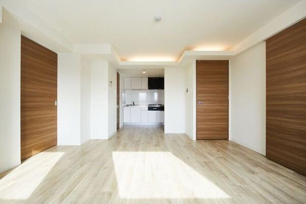 札幌市中央区北七条西21丁目のマンション(リビング)