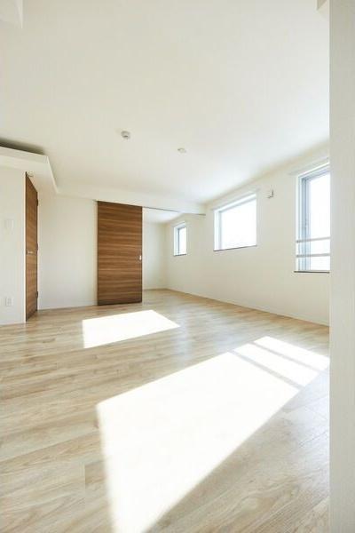 札幌市中央区北七条西21丁目のマンション(リビング)