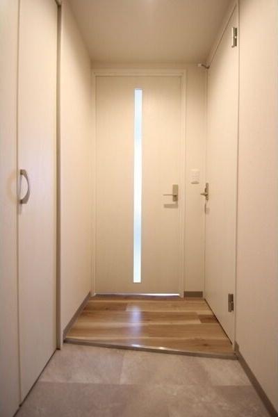 札幌市豊平区美園二条1丁目のマンション(玄関)