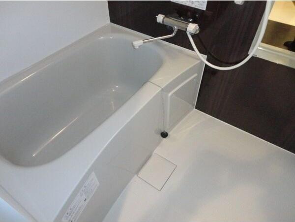 札幌市東区北十五条東7丁目のマンション(バス)