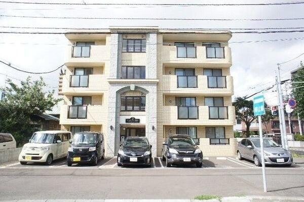 札幌市東区北十六条東3丁目のマンション