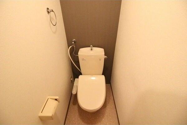 札幌市中央区南十一条西8丁目のマンション(トイレ)