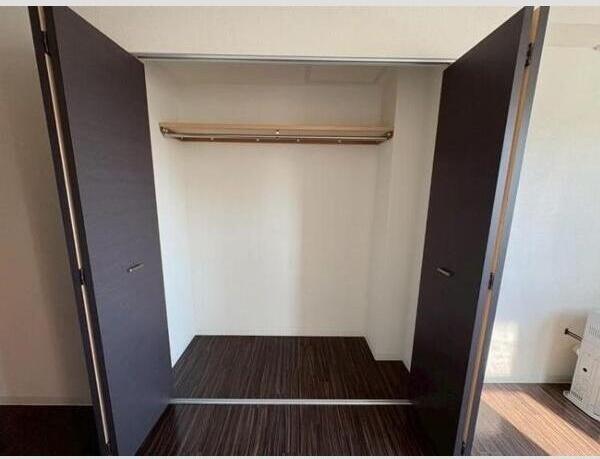 札幌市中央区北一条東12丁目のマンション(収納)