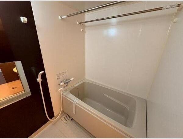 札幌市中央区北一条東12丁目のマンション(バス)