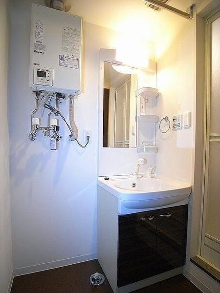 札幌市中央区南二十条西8丁目のマンション(洗面台・洗面所)
