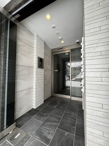 札幌市西区西町北4丁目のマンション(エントランス)