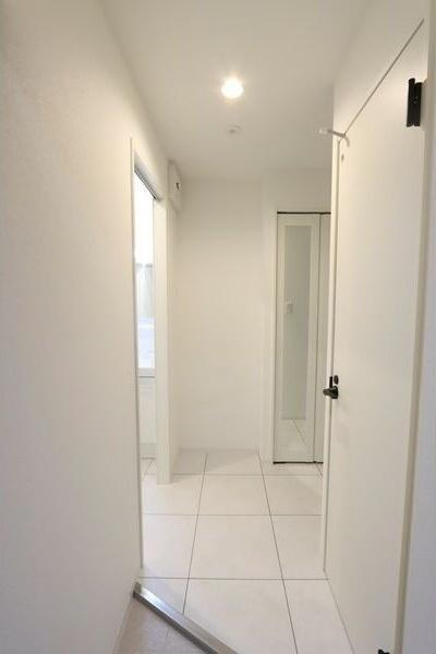 札幌市北区北十六条西3丁目のマンション(玄関)