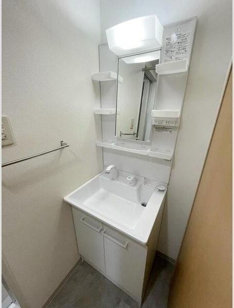 札幌市中央区北五条西16丁目のマンション(洗面台・洗面所)
