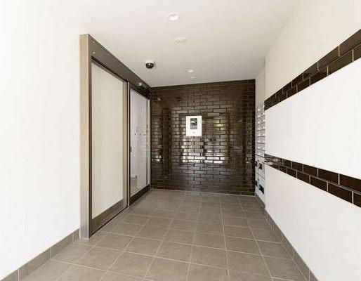 札幌市西区二十四軒四条3丁目のマンション(エントランス)