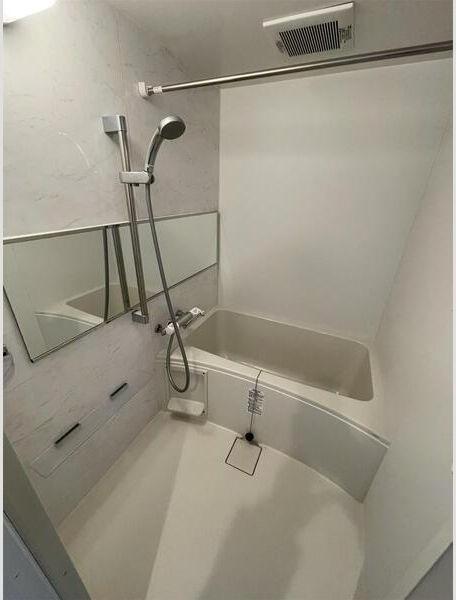 札幌市東区北三十三条東12丁目のマンション(バス)