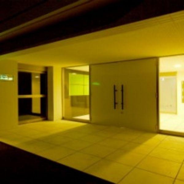 札幌市中央区南五条西11丁目のマンション(エントランス)