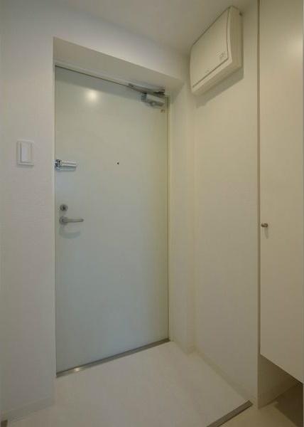 札幌市中央区南五条西11丁目のマンション(玄関)