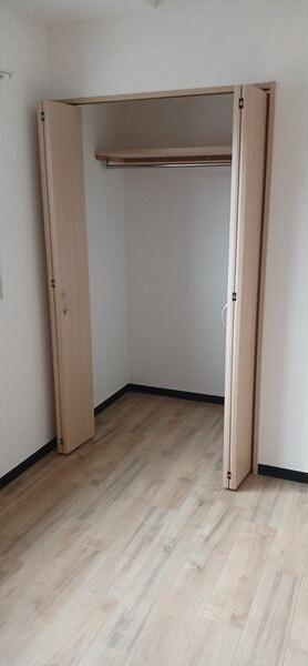 札幌市白石区南郷通21丁目南のマンション(収納)