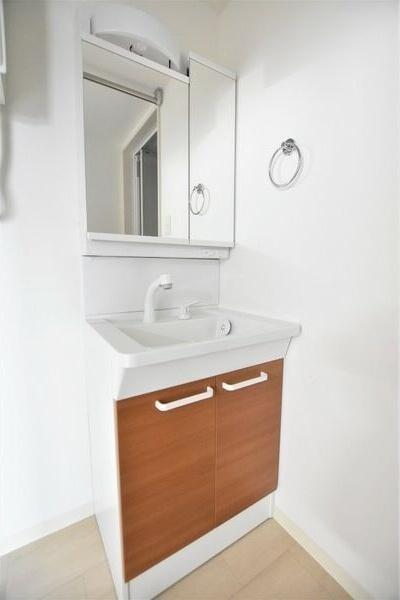 札幌市西区発寒三条5丁目のマンション(洗面台・洗面所)