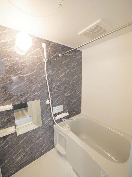 札幌市中央区北二条東12丁目のマンション(バス)