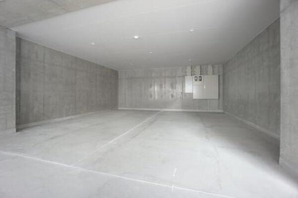 札幌市北区北十四条西1丁目のマンション(駐車場)