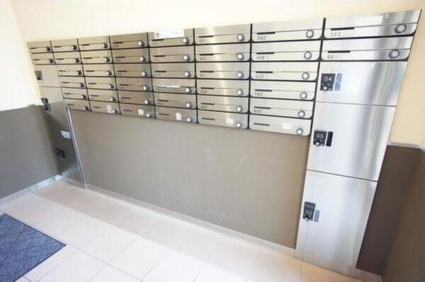 札幌市北区北十四条西1丁目のマンション(エントランス)