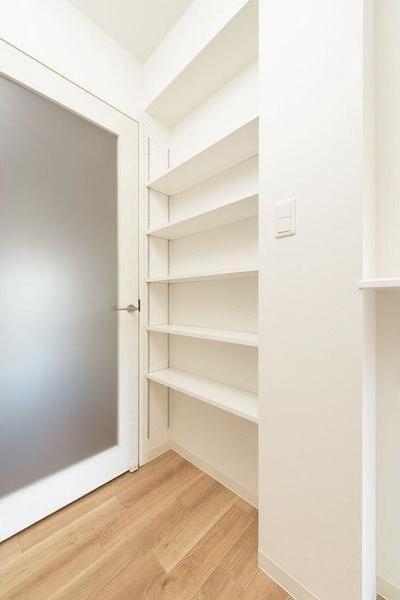 札幌市東区北十四条東1丁目のマンション(収納)