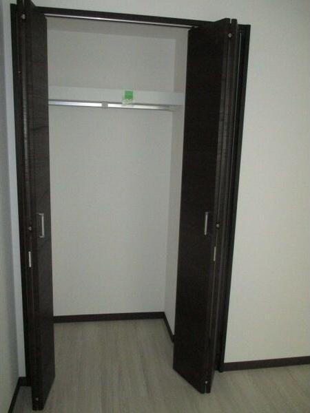 札幌市北区麻生町2丁目のマンション(収納)