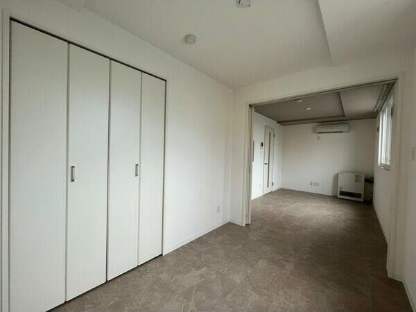 札幌市西区二十四軒四条7丁目のマンション(洋室)