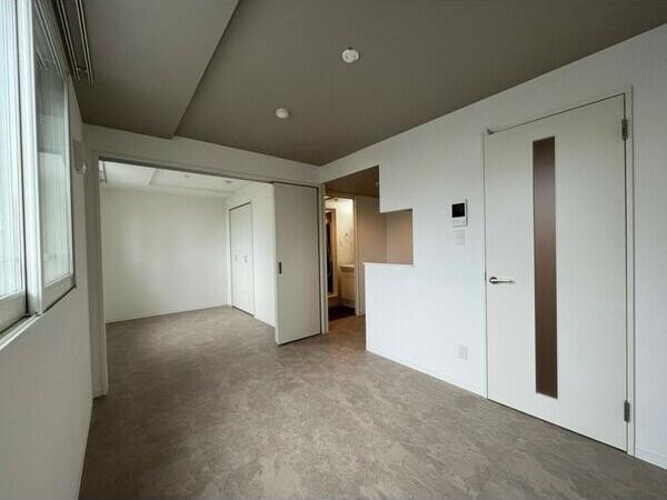 札幌市西区二十四軒四条7丁目のマンション(リビング)