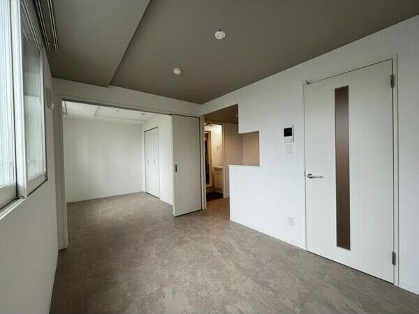 札幌市西区二十四軒四条7丁目のマンション(リビング)