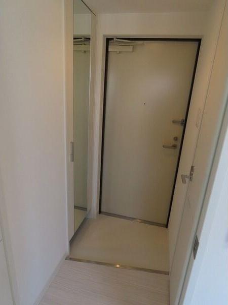 札幌市白石区菊水六条1丁目のマンション(玄関)