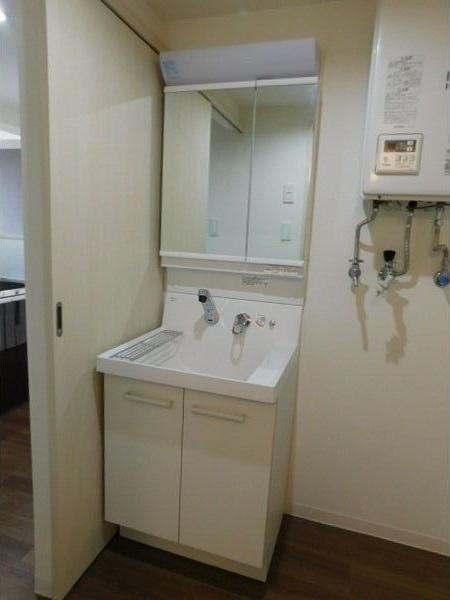 札幌市中央区南七条西17丁目のマンション(洗面台・洗面所)