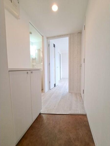 札幌市中央区北四条東5丁目のマンション(玄関)