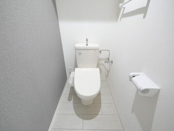 札幌市北区北二十三条西2丁目のマンション(トイレ)