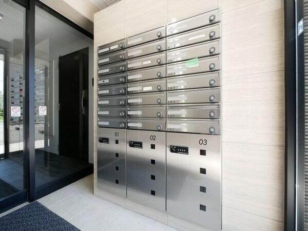 札幌市北区北二十三条西2丁目のマンション(エントランス)