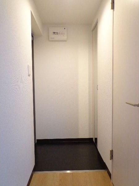 札幌市豊平区美園九条6丁目のマンション(玄関)