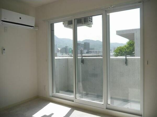 札幌市中央区南十二条西9丁目のマンション(バルコニー)