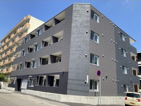 札幌市白石区南郷通14丁目北のマンション