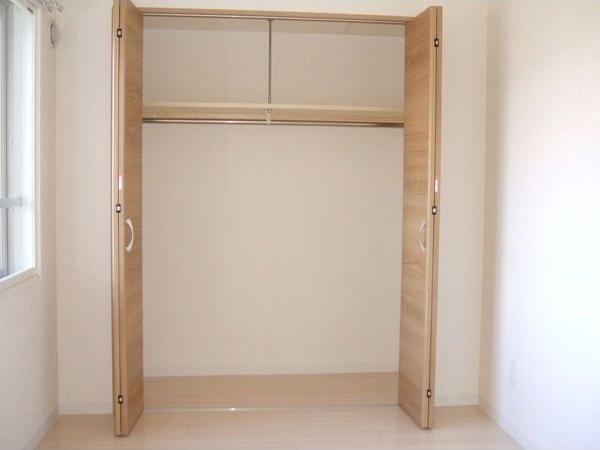 札幌市豊平区平岸一条8丁目のマンション(収納)