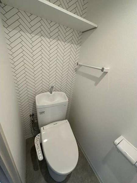 札幌市中央区北十三条西15丁目のマンション(トイレ)