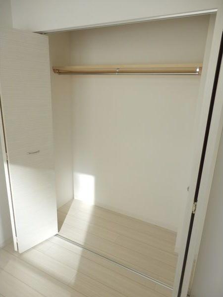 札幌市東区北四十三条東15丁目のマンション(収納)