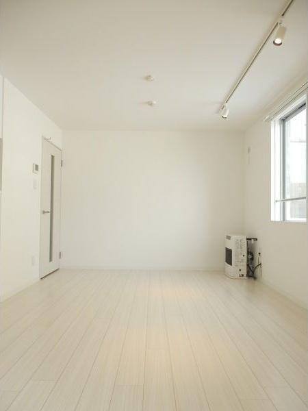 札幌市東区北四十三条東15丁目のマンション(リビング)