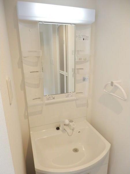 札幌市東区北四十三条東15丁目のマンション(洗面台・洗面所)