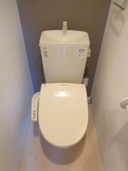 札幌市北区北六条西8丁目のマンション(トイレ)