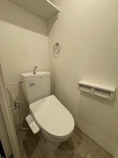 札幌市東区北十八条東16丁目のマンション(トイレ)