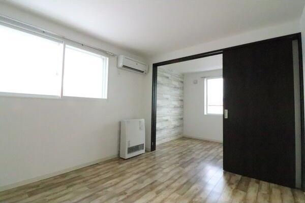 札幌市西区山の手二条2丁目のマンション(リビング)