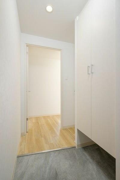 札幌市北区北六条西8丁目のアパート(玄関)